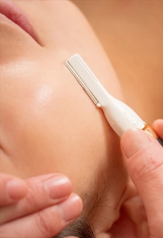 FACIAL & SHAVINGのモデル